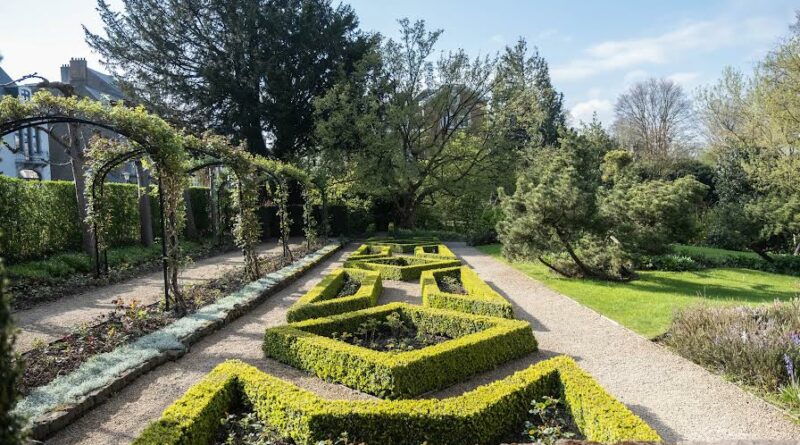 Jardins et musees van buuren