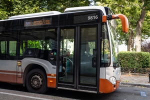 Des bus desserviront les cimetières bruxellois à l’occasion du 1er novembre